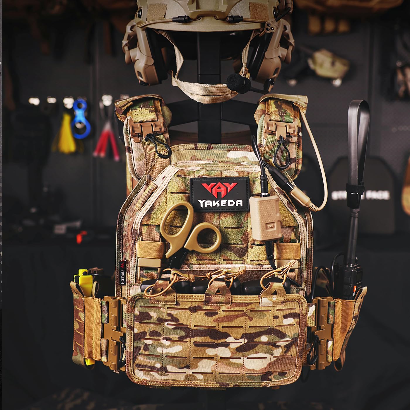 Quick-Release Lightweight Modular Tactical Vest (CP Camouflage)